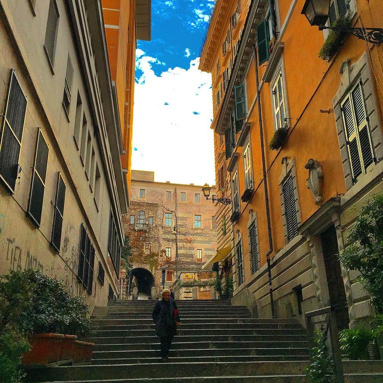 Romenjoy Colosseo Cameră foto