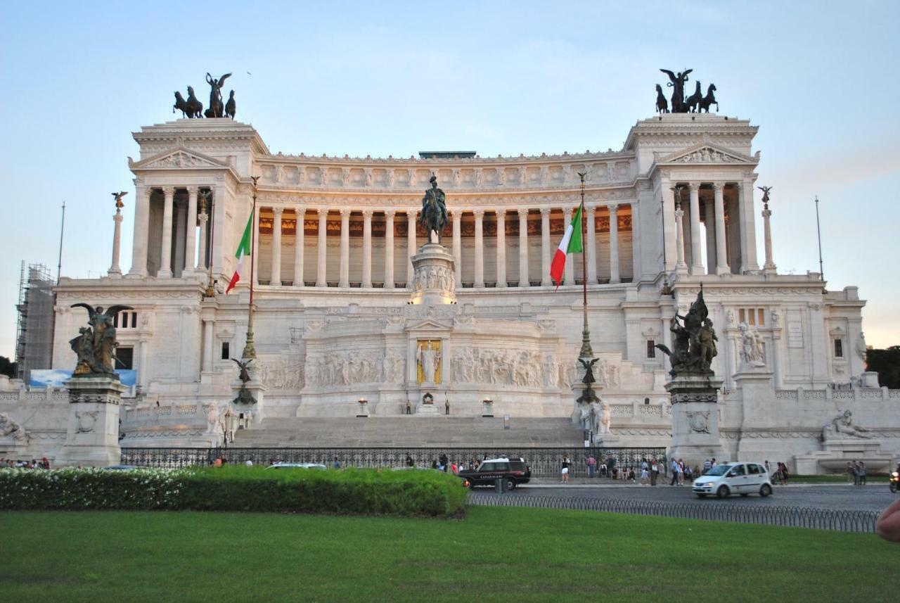Romenjoy Colosseo Exterior foto